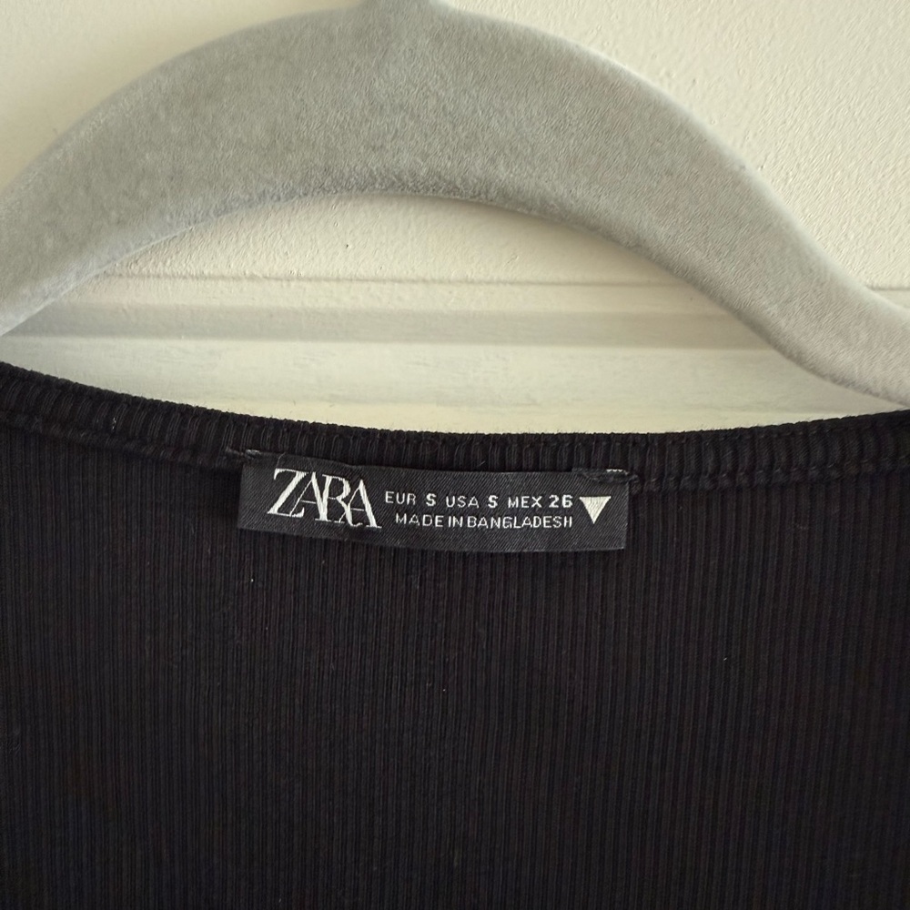 Zara Black Puff Sleeve Crop Top Size Small - Picture 3 of 3